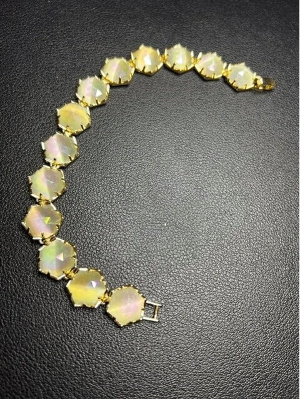 B6049 Kendra Scott Grace Bracelet Hex Iridescent Slate Cats eye Gold Tone 7.5"